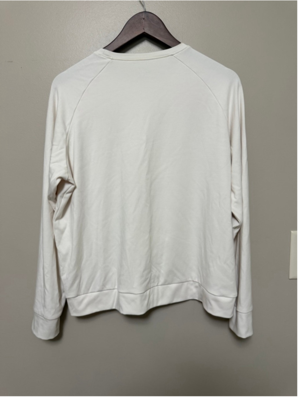 Cozy Earth Bamboo Pullover Crew - Picture 4 of 8